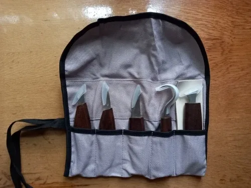 CarveKind 8-Piece Wood Carving Kit photographed by O***k, a verified buyer (UA)